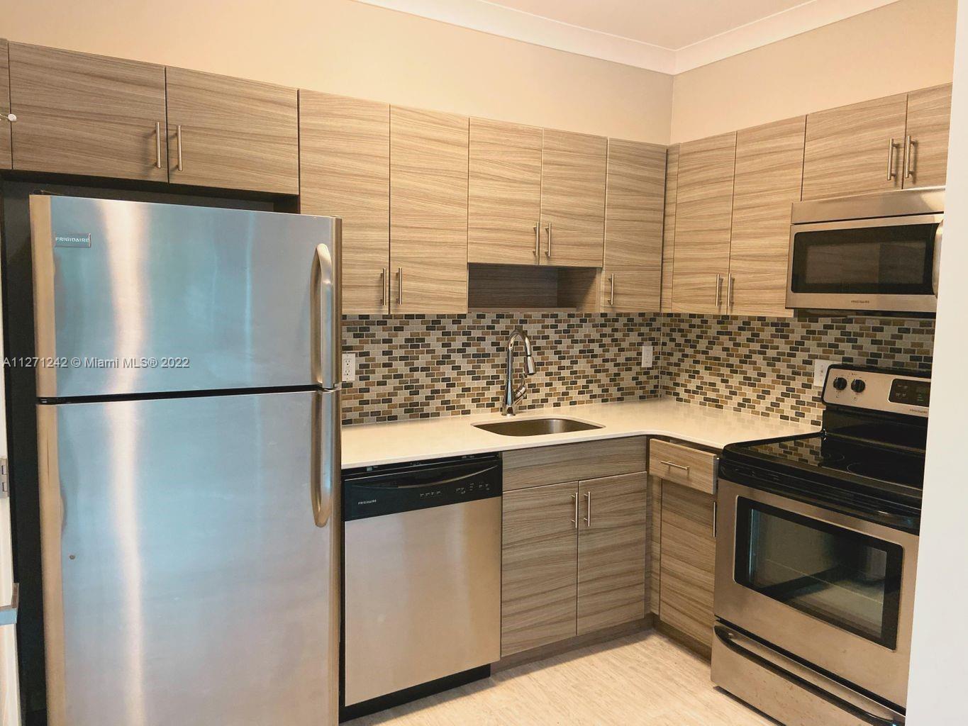 115 Menores Ave Unit: 10