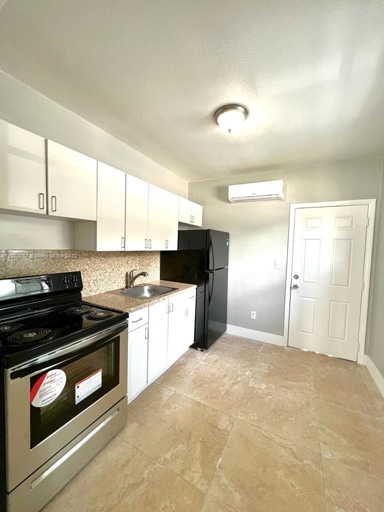 6811 NW 4th Ct Unit: 1
