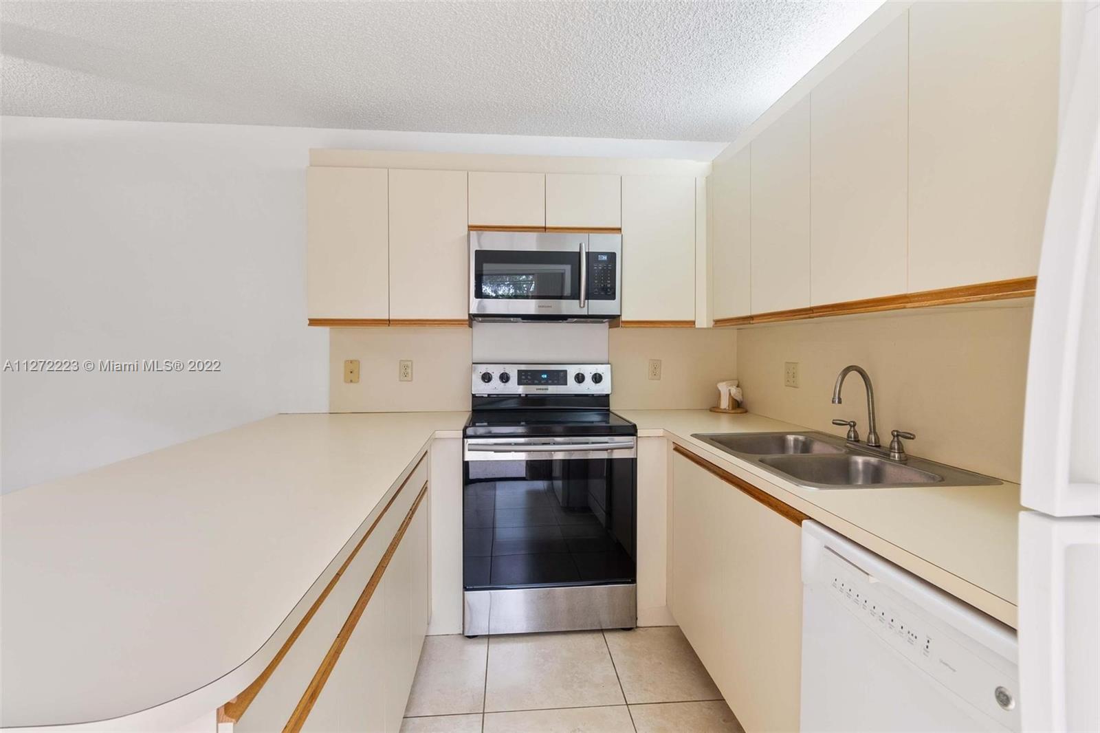 768 NW 99th Cir Unit: 768