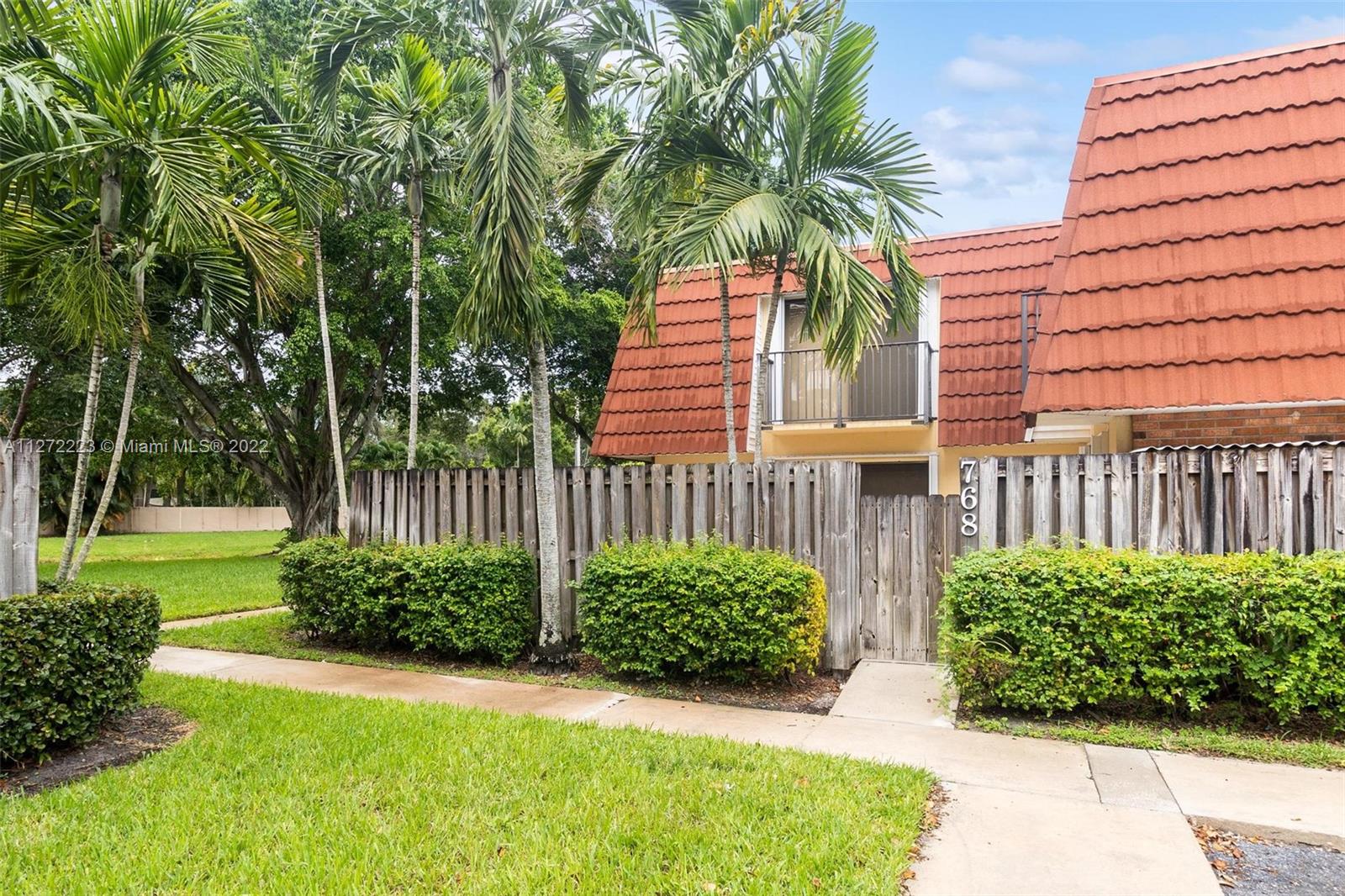 768 NW 99th Cir Unit: 768
