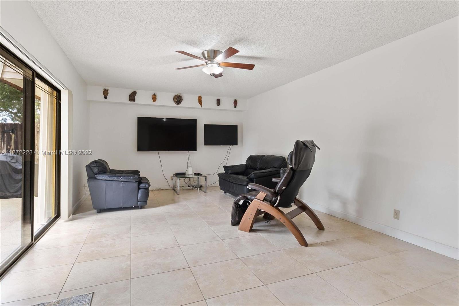 768 NW 99th Cir Unit: 768