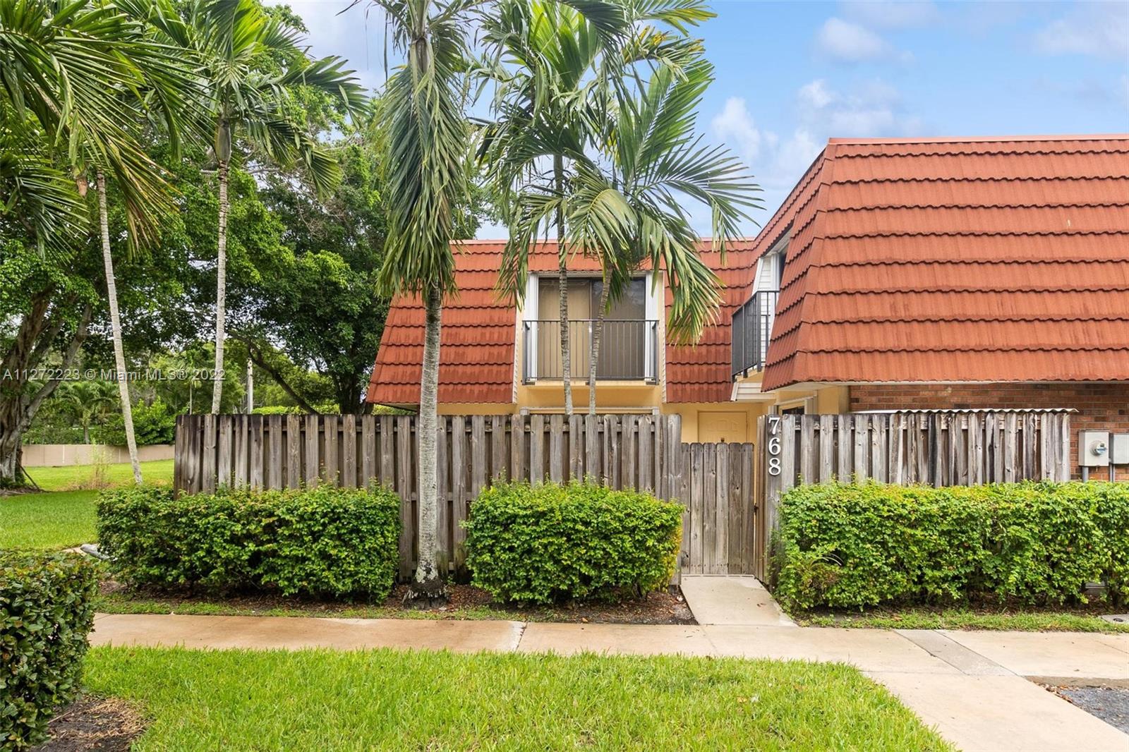 768 NW 99th Cir Unit: 768