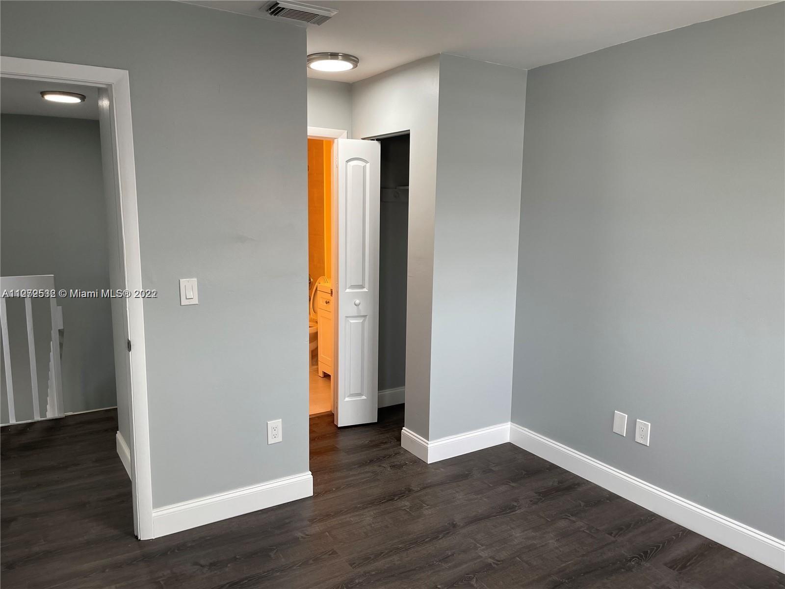 6211 SW 138th Ct Unit: J