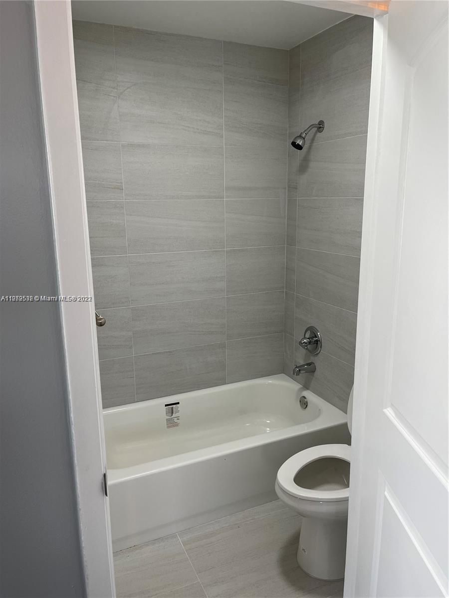 6211 SW 138th Ct Unit: J