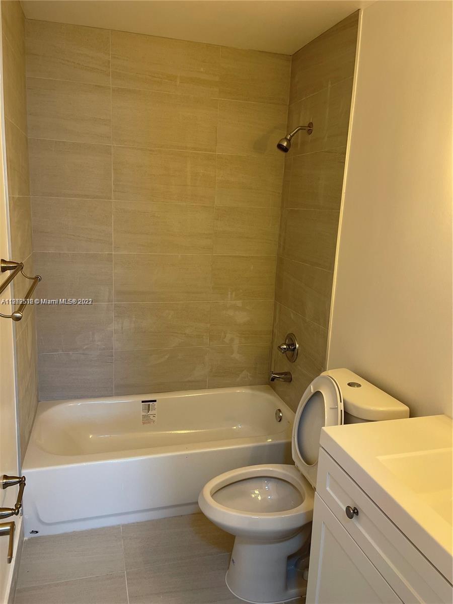 6211 SW 138th Ct Unit: J