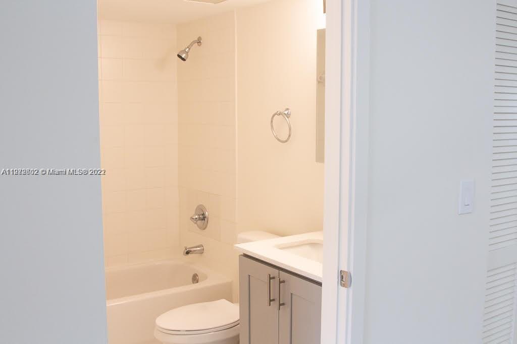 1320 SE 31st Ct Unit: 105-37
