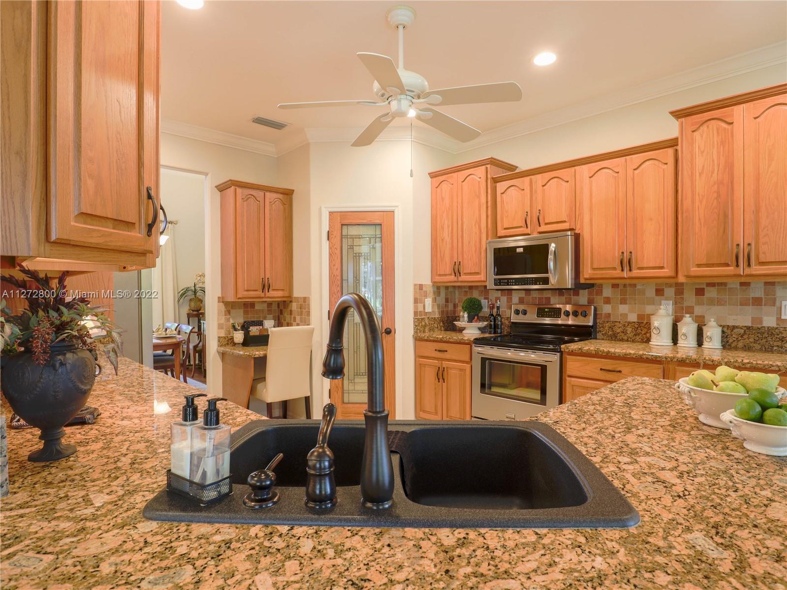6004 Strafford Oaks Dr
