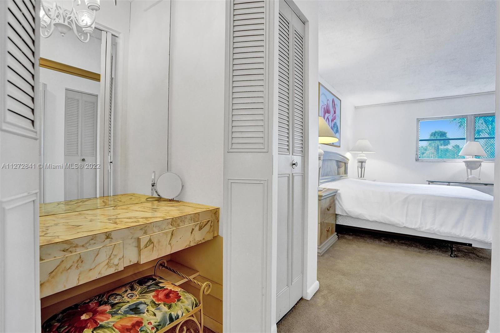4851 NW 21st St Unit: 112