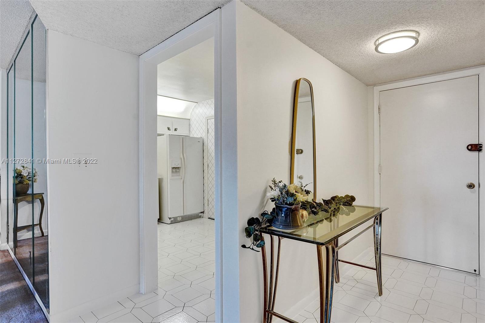 4851 NW 21st St Unit: 112