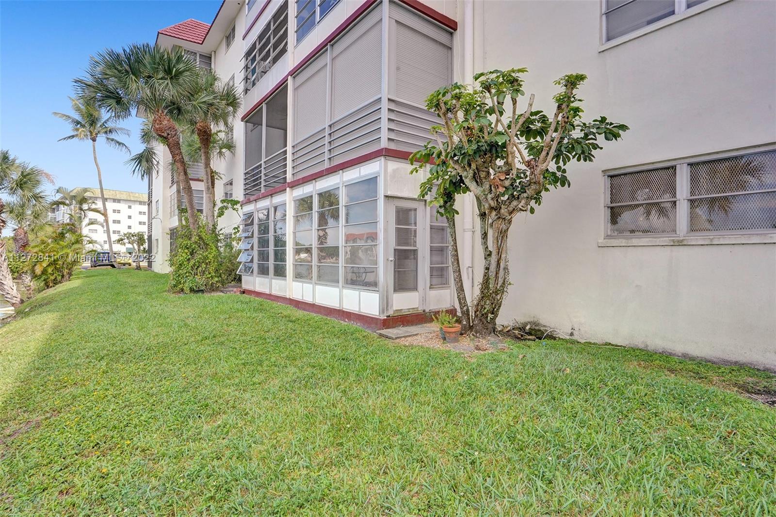 4851 NW 21st St Unit: 112