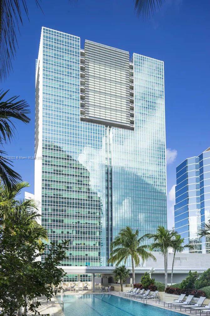 1395 Brickell Ave Unit: 2811