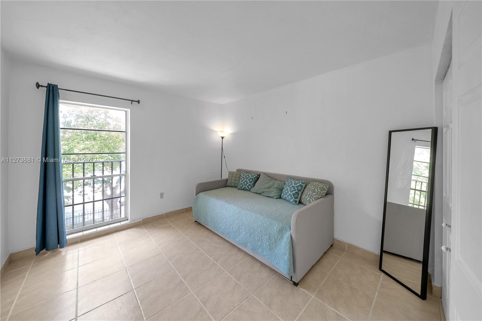 6890 N Kendall Dr Unit: B302