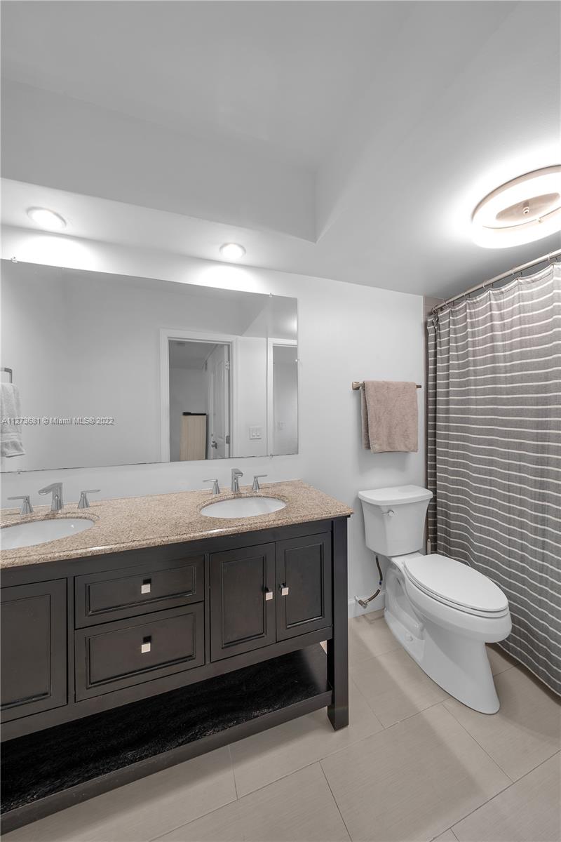 6890 N Kendall Dr Unit: B302
