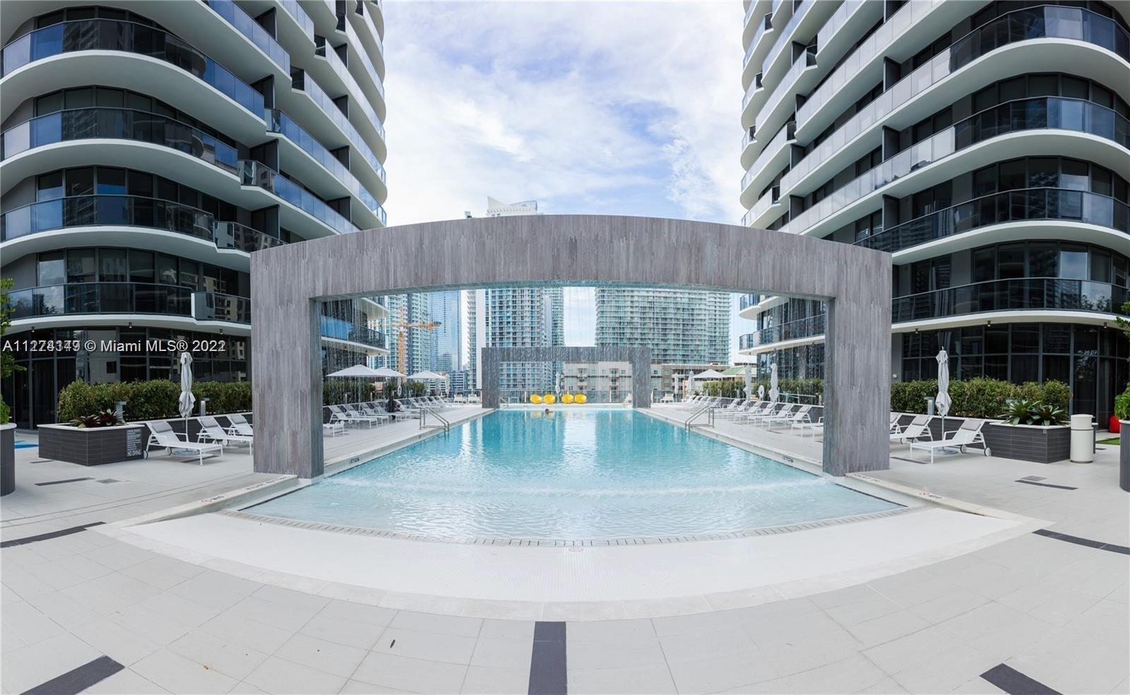 45 SW 9th St Unit: 4001