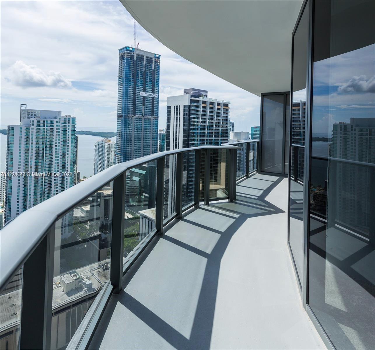 45 SW 9th St Unit: 4001
