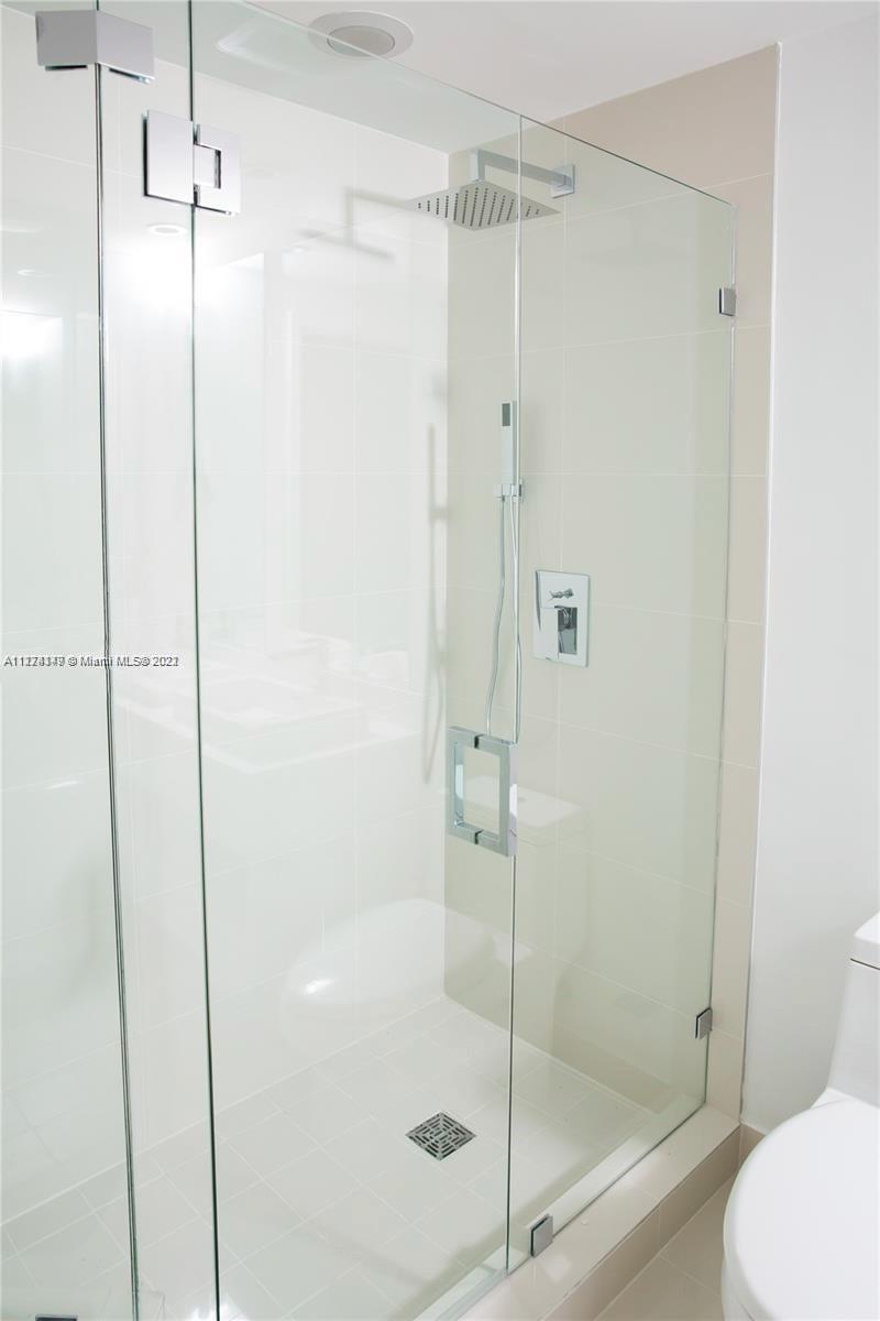 45 SW 9th St Unit: 4001