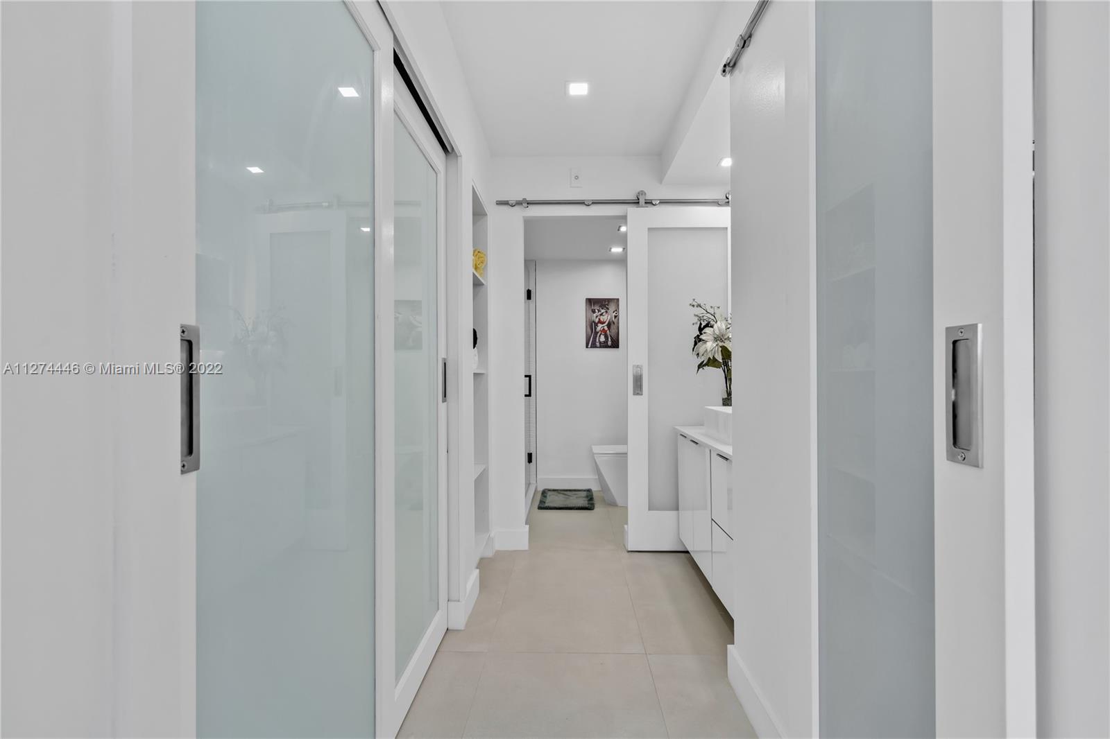 16850 S Glades Dr Unit: 4E