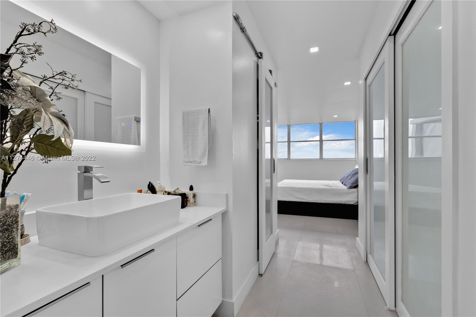 16850 S Glades Dr Unit: 4E