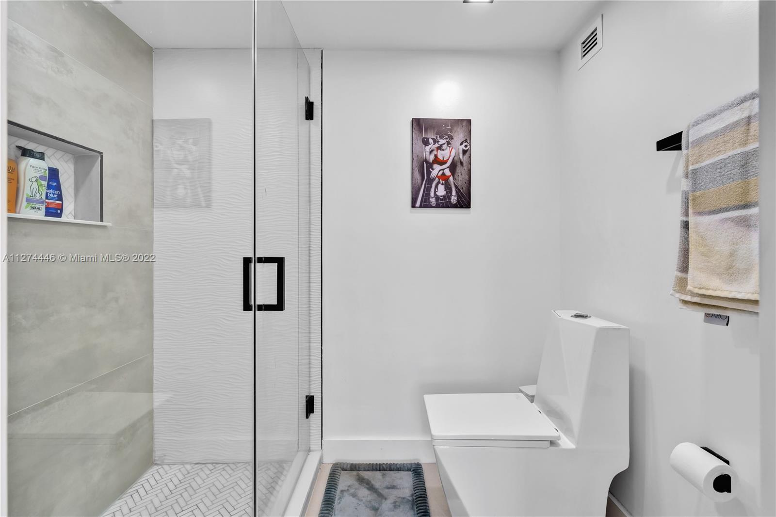 16850 S Glades Dr Unit: 4E