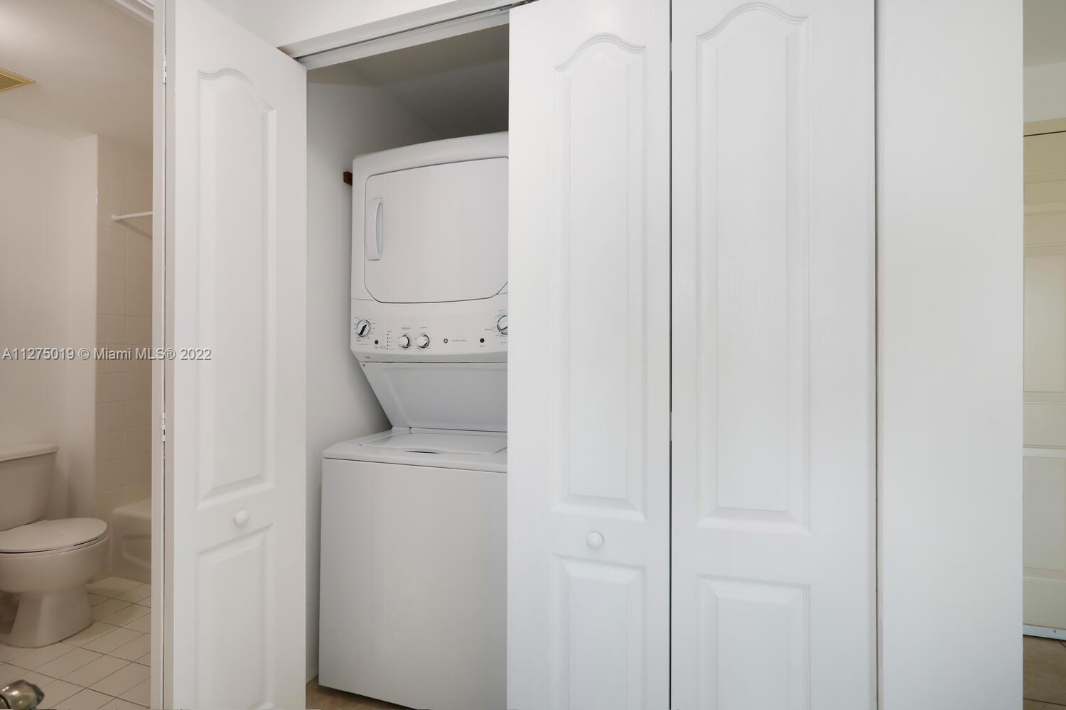 20 Calabria Ave Unit: 300
