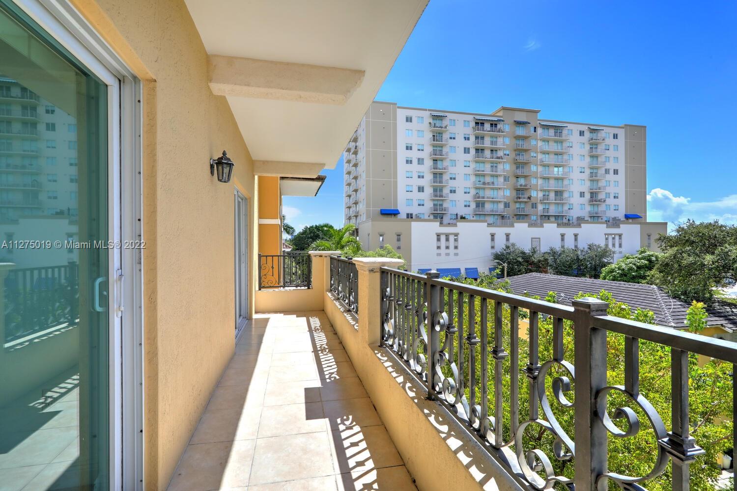 20 Calabria Ave Unit: 300