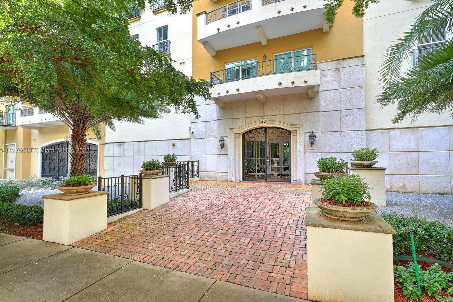 20 Calabria Ave Unit: 300