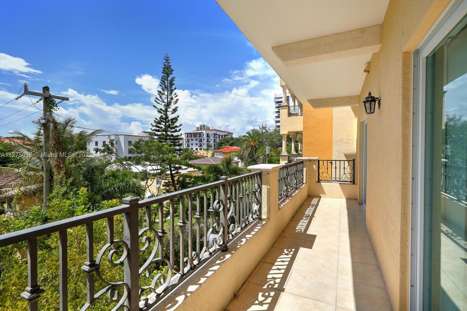 20 Calabria Ave Unit: 300