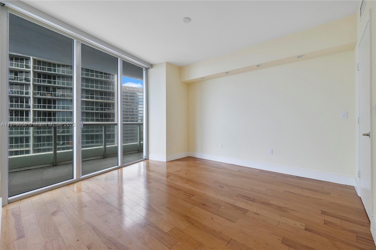 475 Brickell Ave Unit: 2909