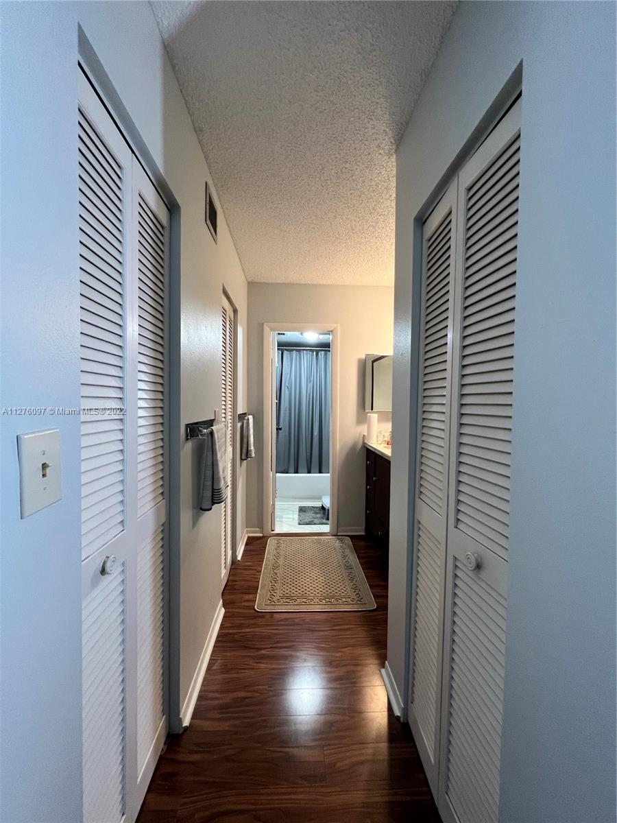 6101 N Falls Cir Dr Unit: 106
