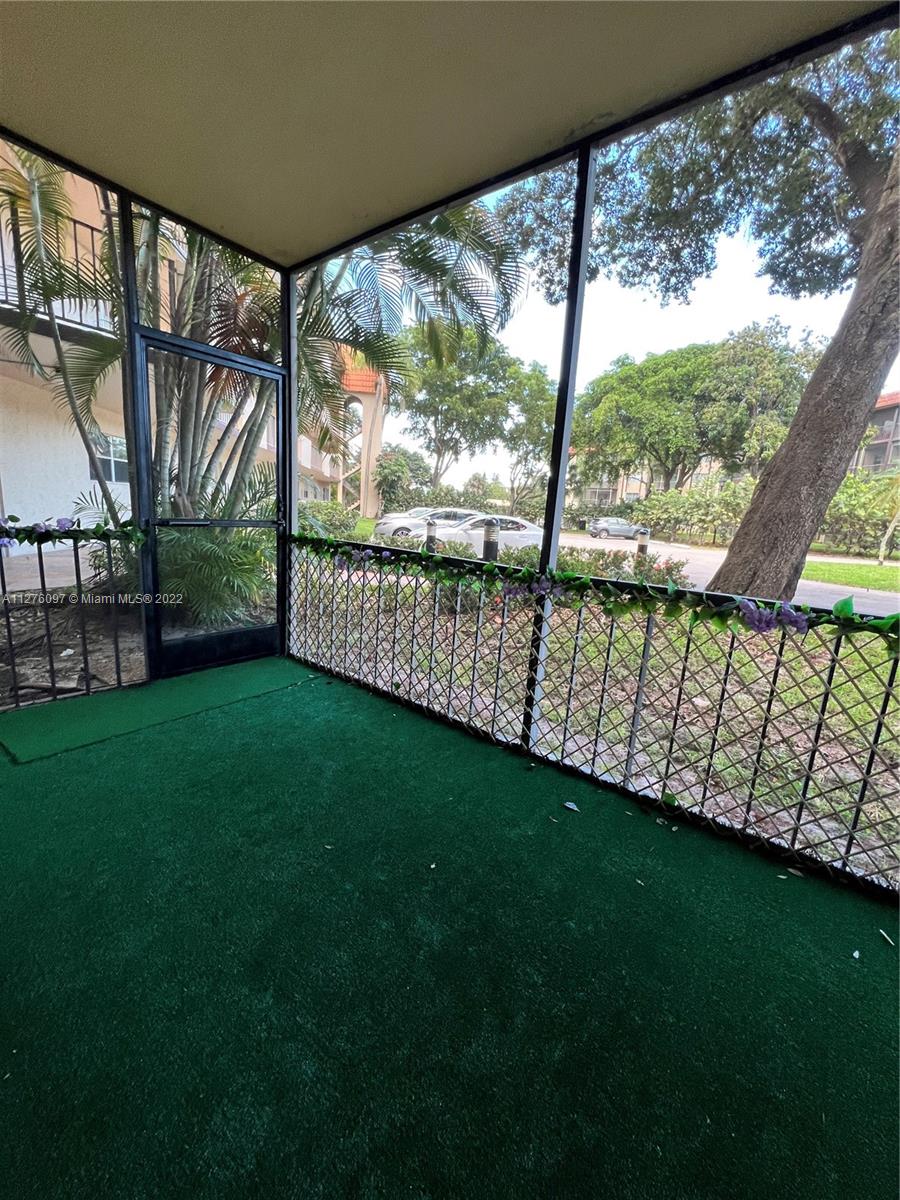 6101 N Falls Cir Dr Unit: 106