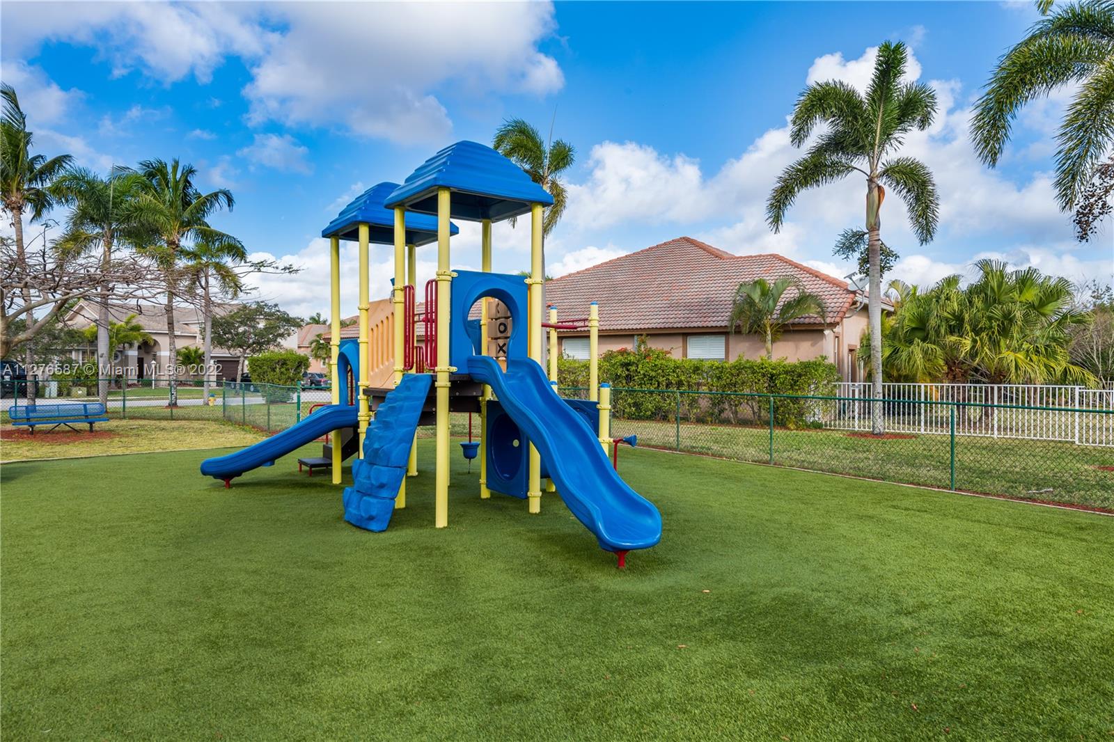 1886 NW 140th Ter