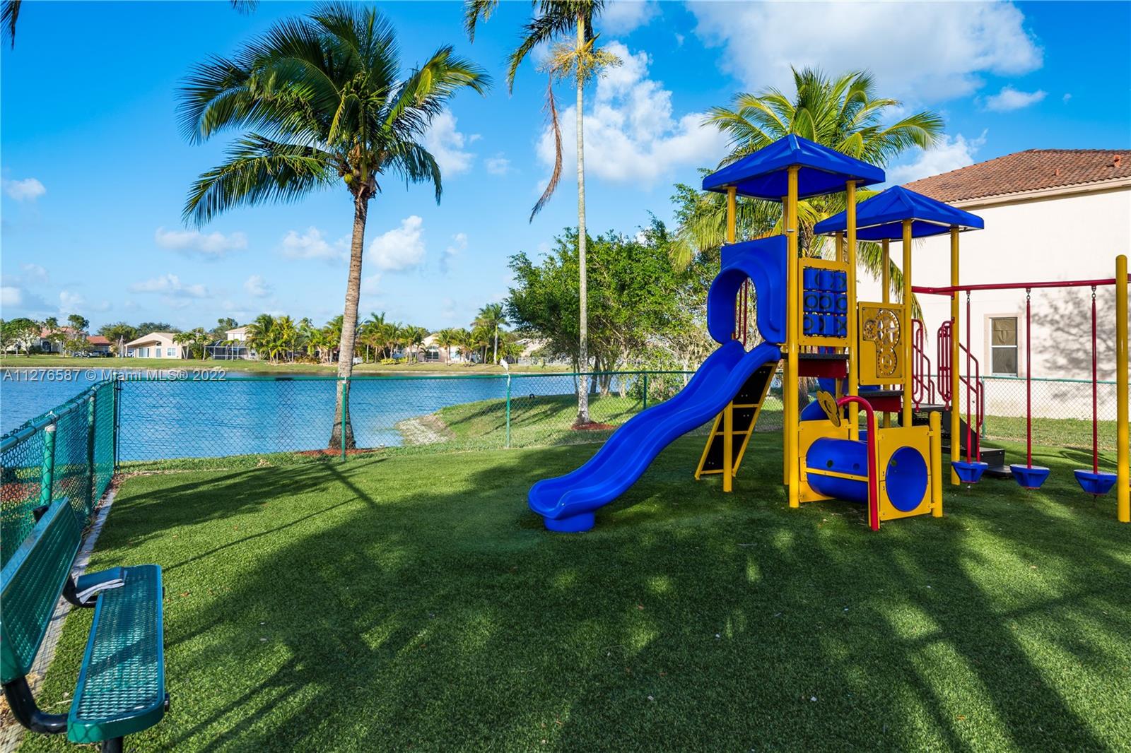 1886 NW 140th Ter