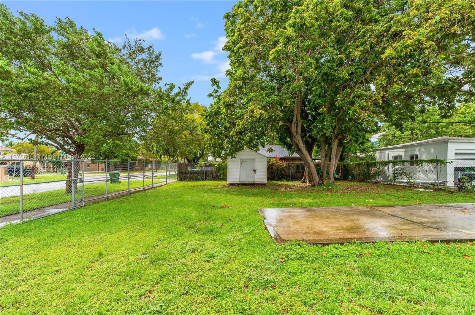 1100 SW 24 Ave
