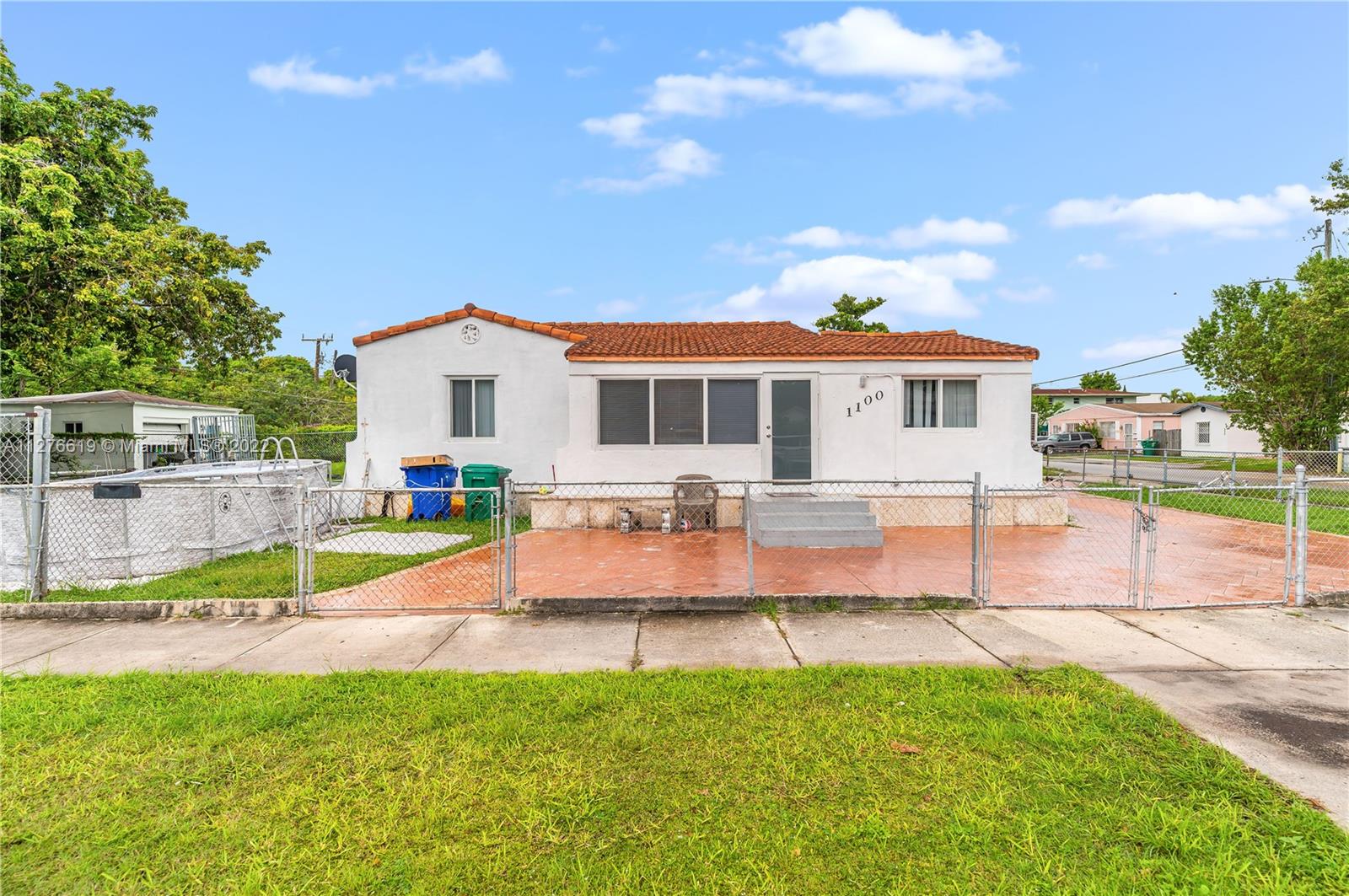 1100 SW 24 Ave