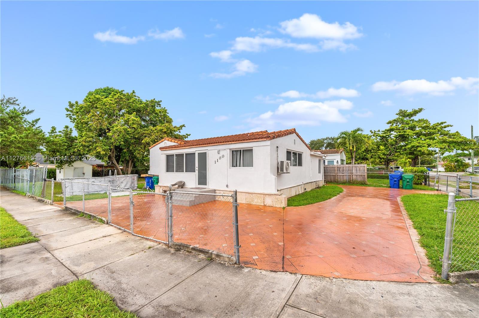 1100 SW 24 Ave