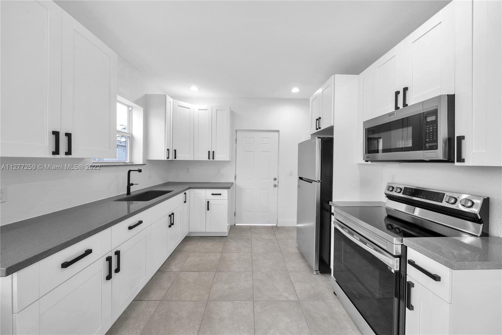 317 NW 39th St