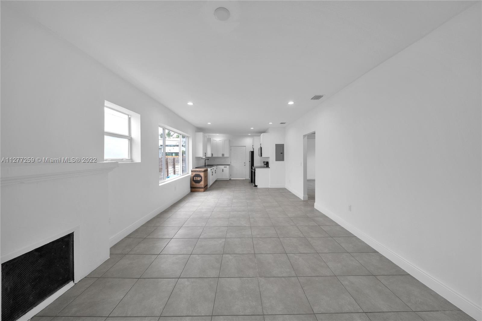 317 NW 39th St