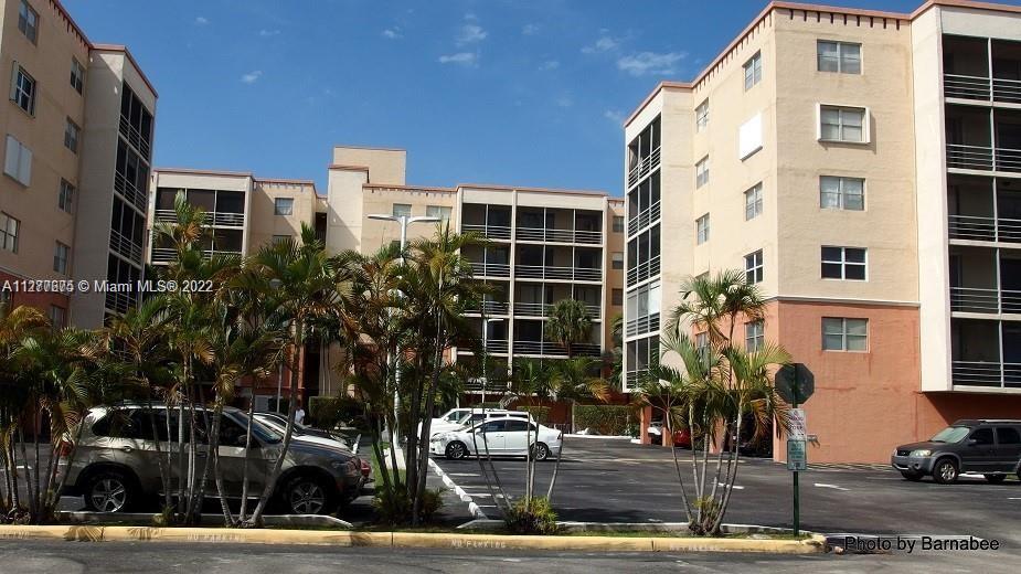 2821 NE 163rd St Unit: 3W