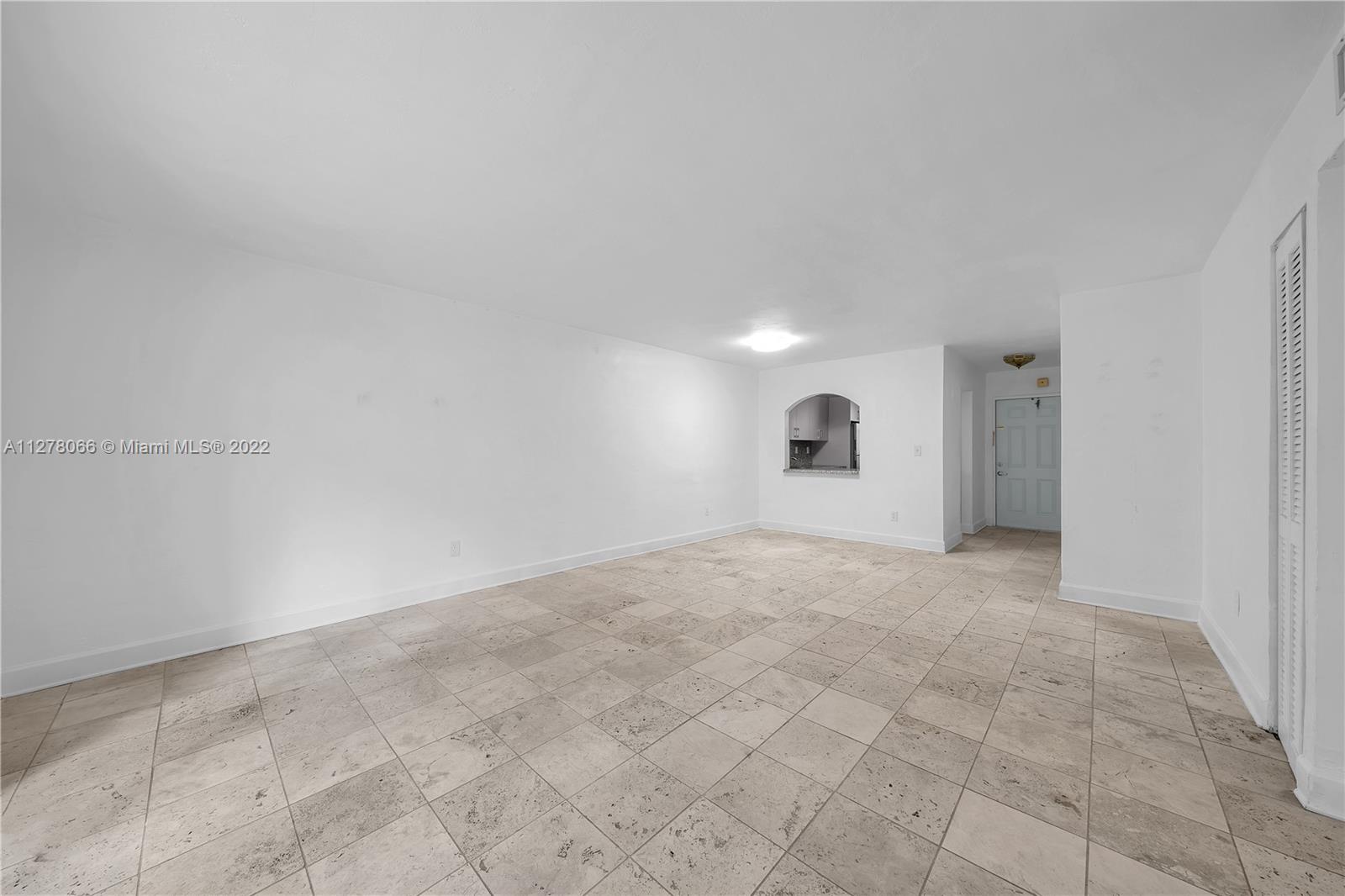 8650 SW 67th Ave Unit: 1010