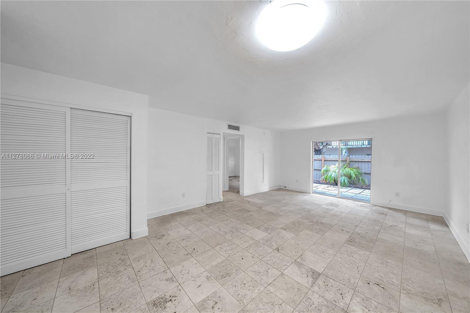 8650 SW 67th Ave Unit: 1010