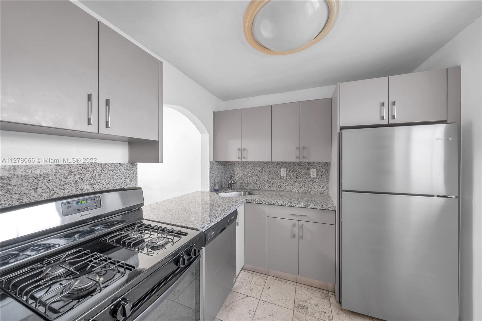 8650 SW 67th Ave Unit: 1010