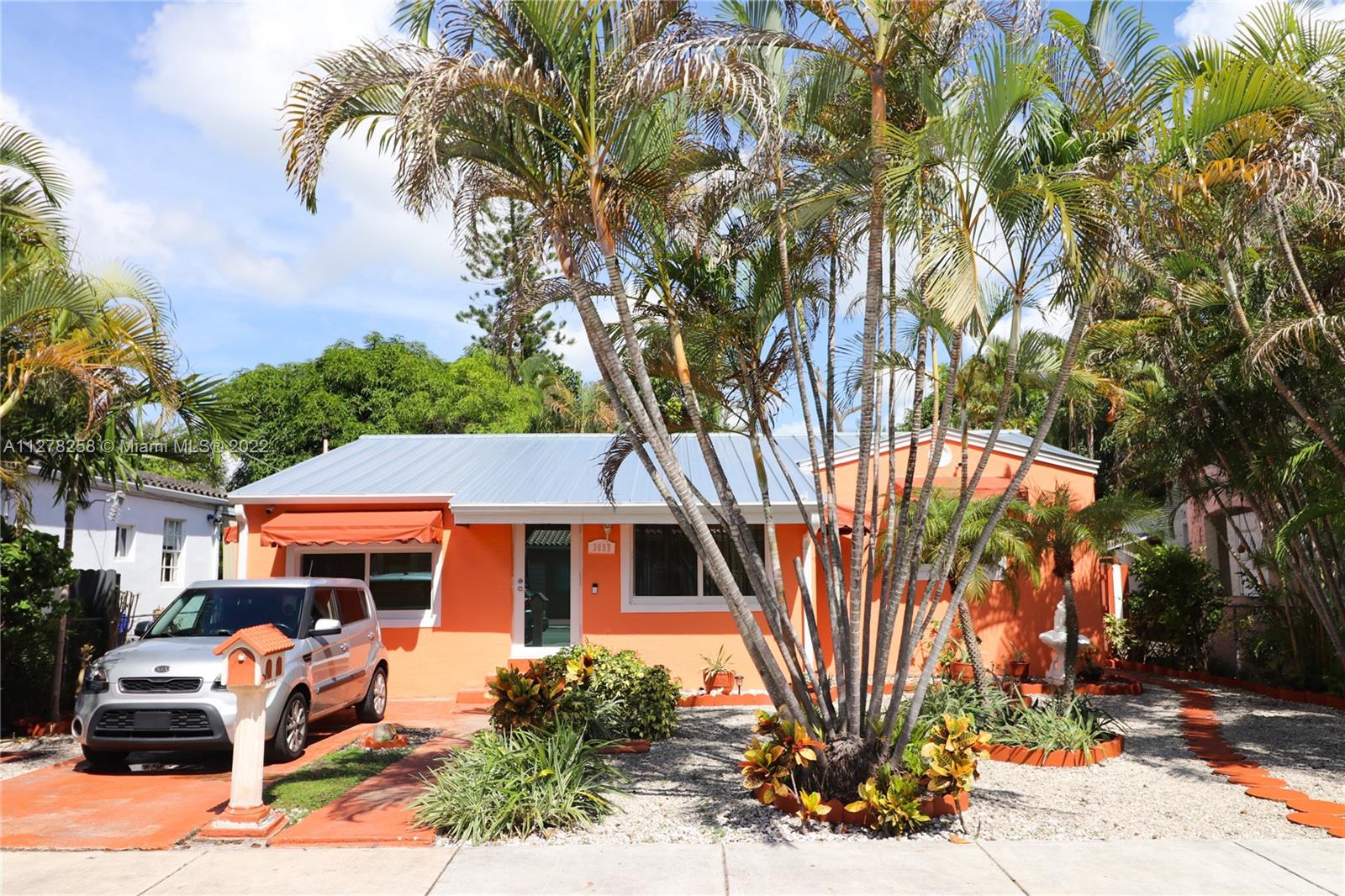 3085 NW Flagler Ter