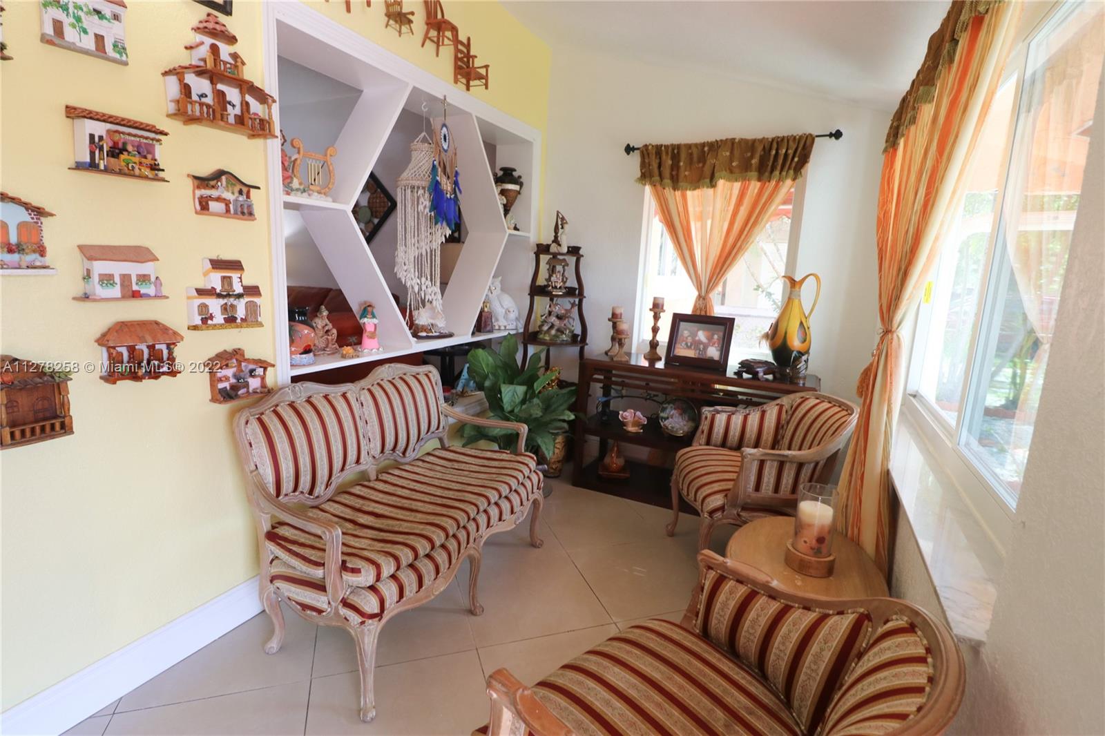 3085 NW Flagler Ter