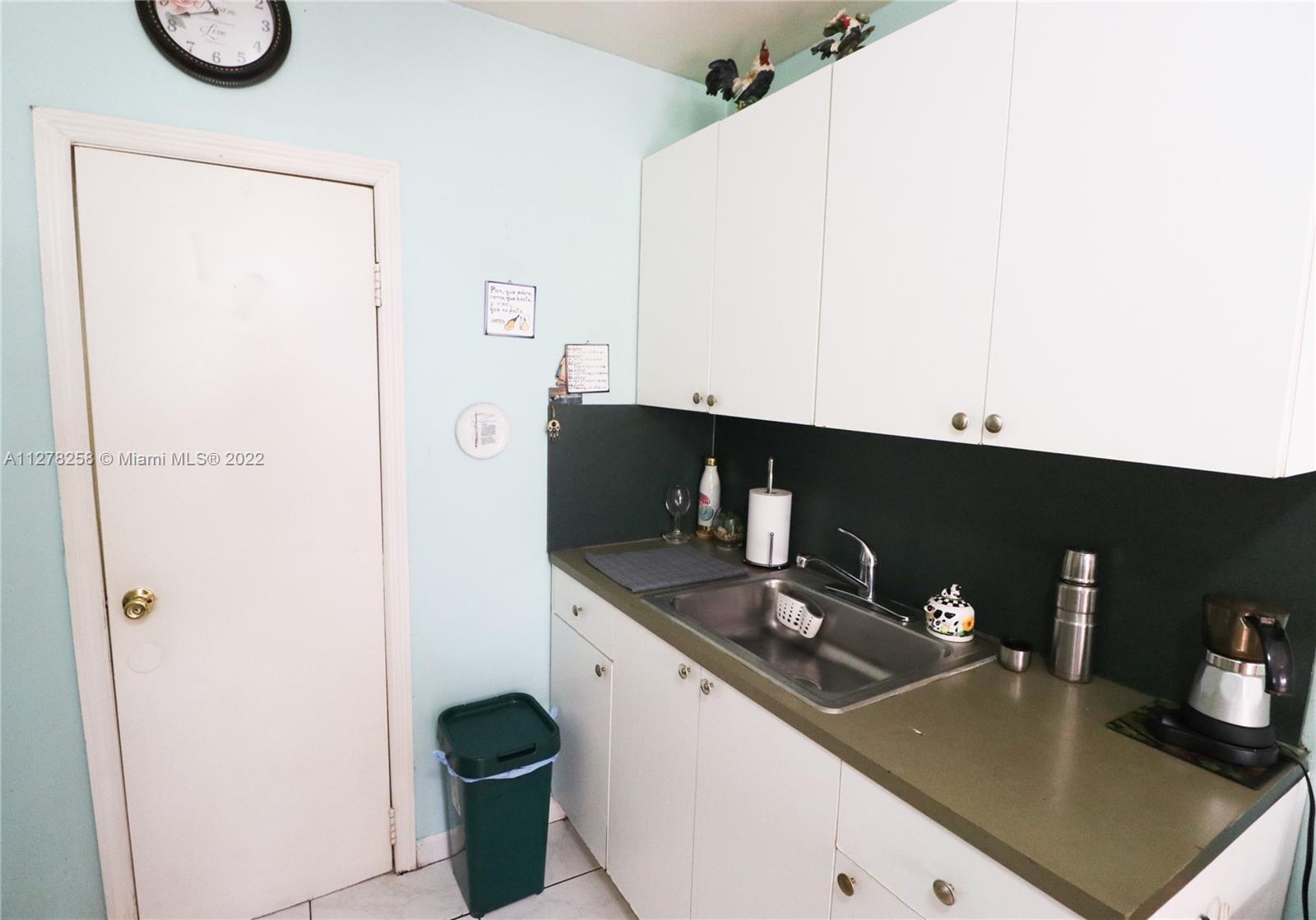 3085 NW Flagler Ter