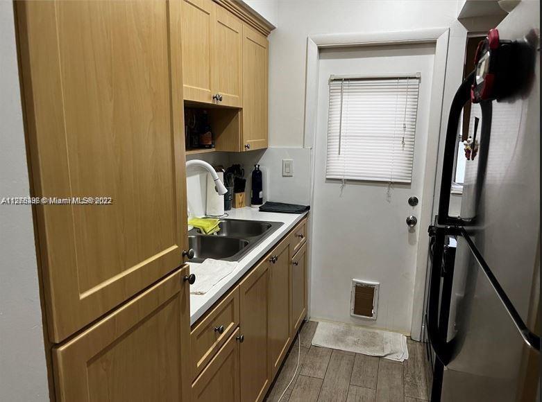 719 Euclid Ave Unit: 3