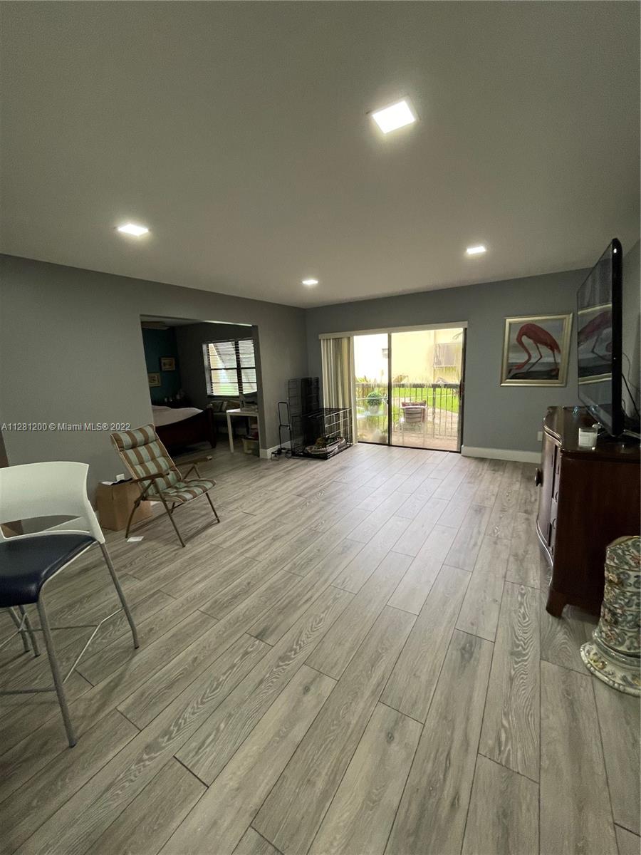 7965 SW 86th St Unit: 103