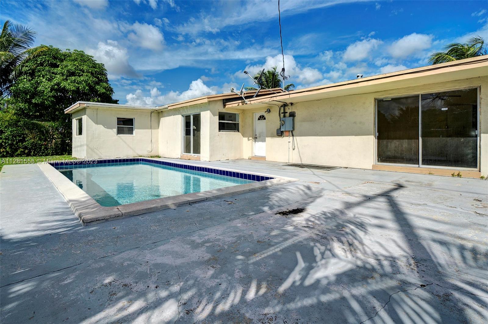 1250 NW 179th Ter