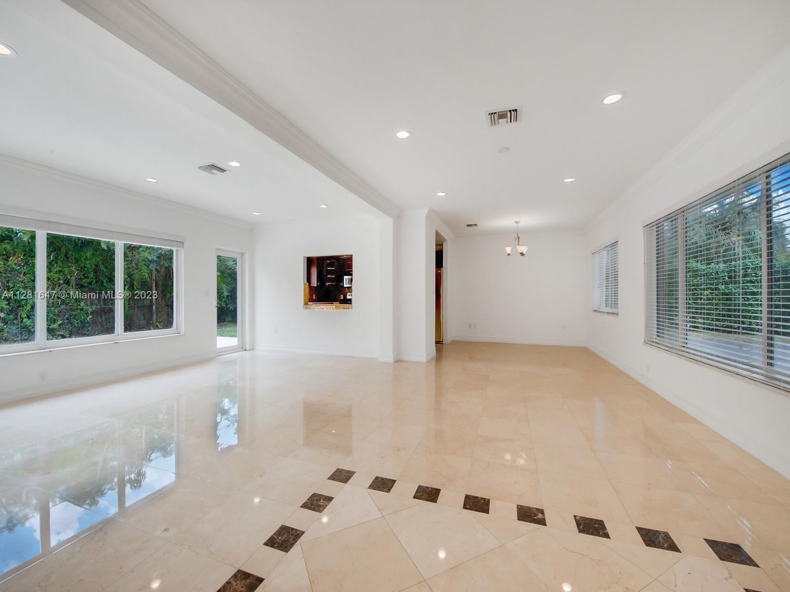 1410 Bird Rd