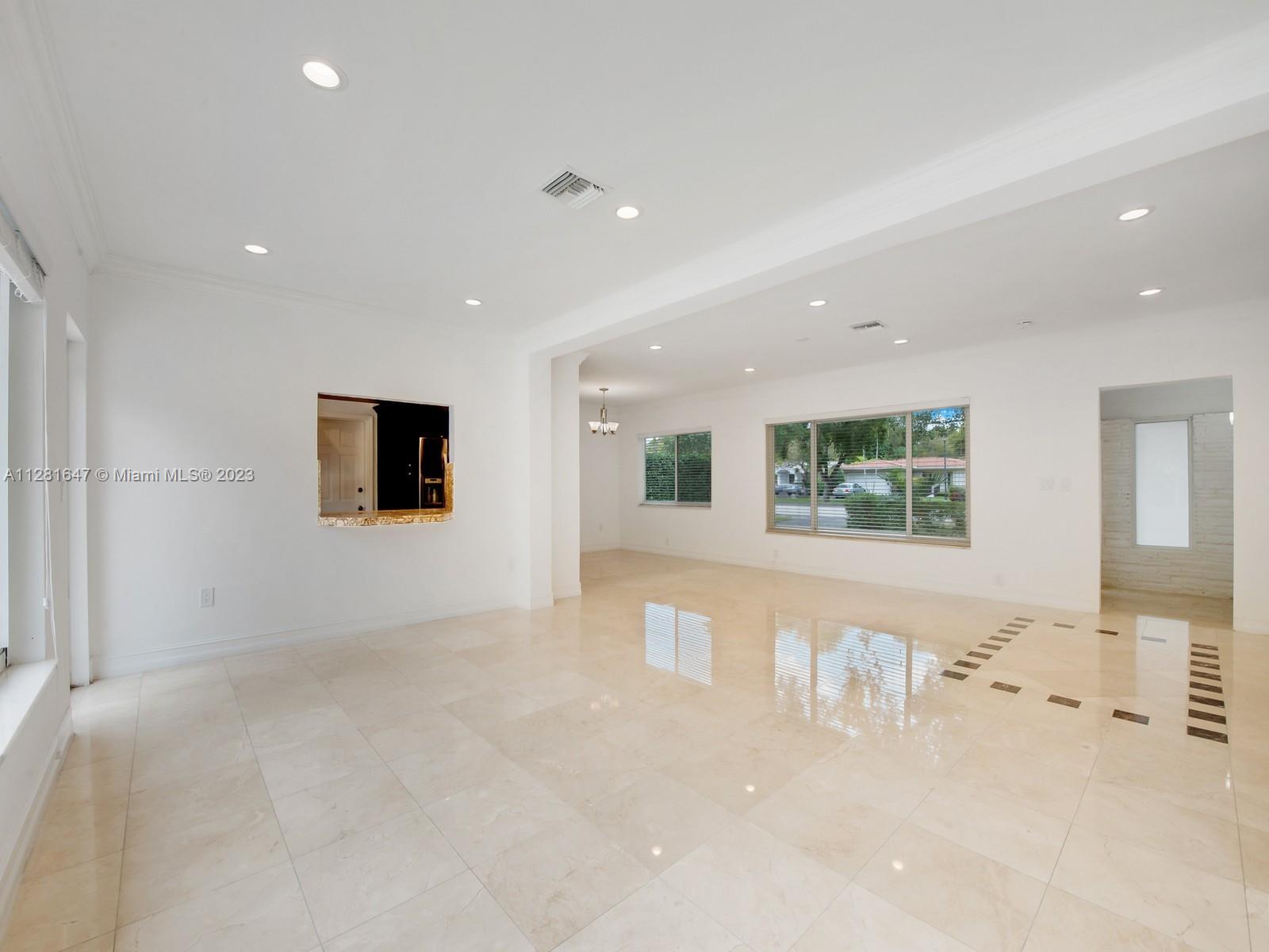 1410 Bird Rd