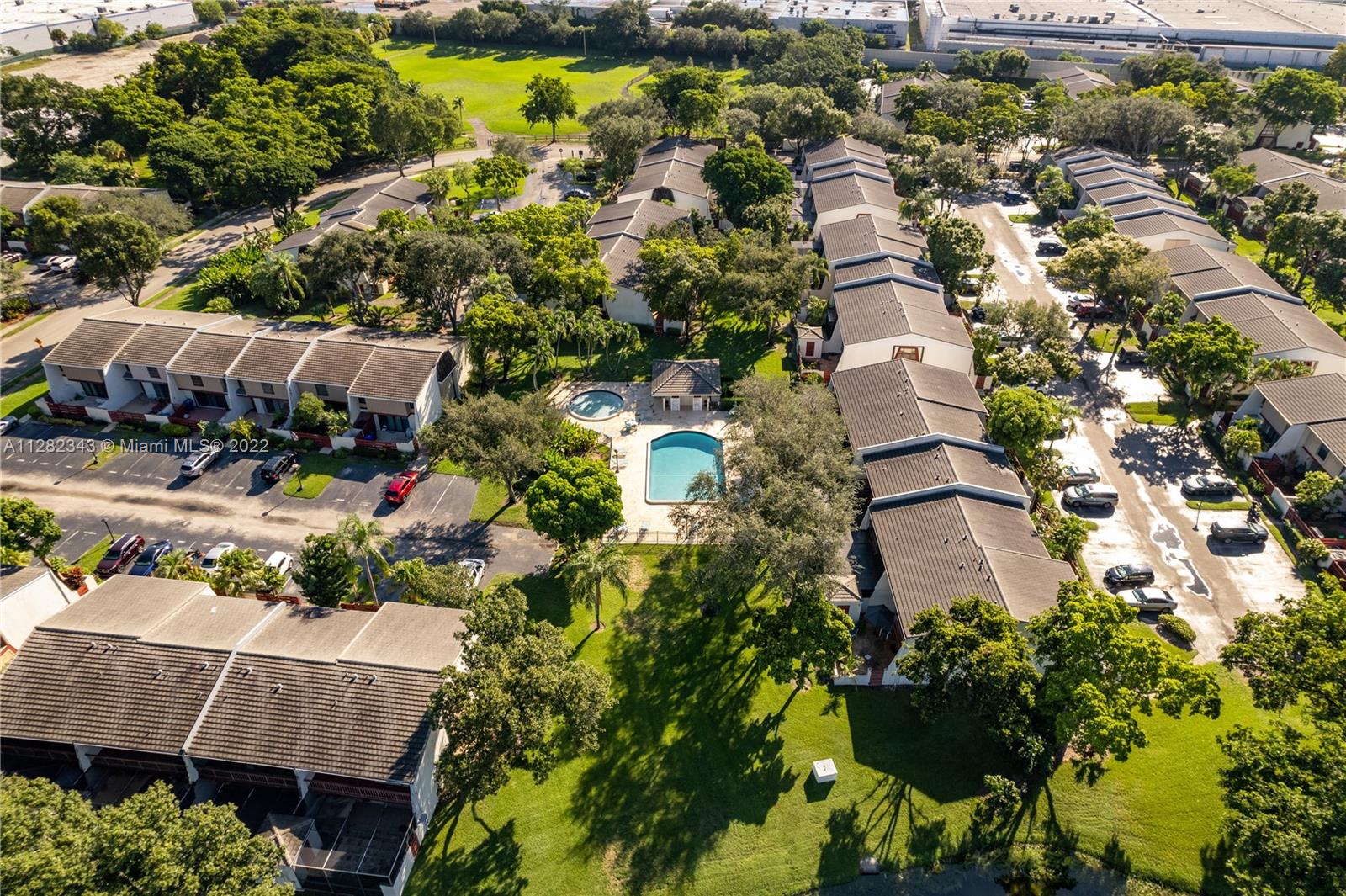 2997 Lakewood Ln Unit: 332